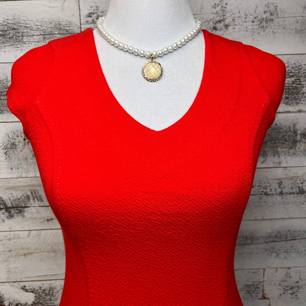 Vintage White Pearl Adjustable Necklace Gold Pendant Designer Chic Classic Y2K - Picture 2 of 10